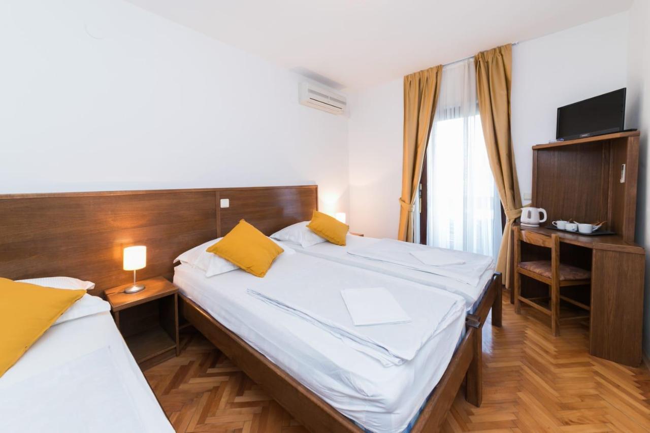 Mb Pag Bed&Breakfast Pag Town Eksteriør bilde