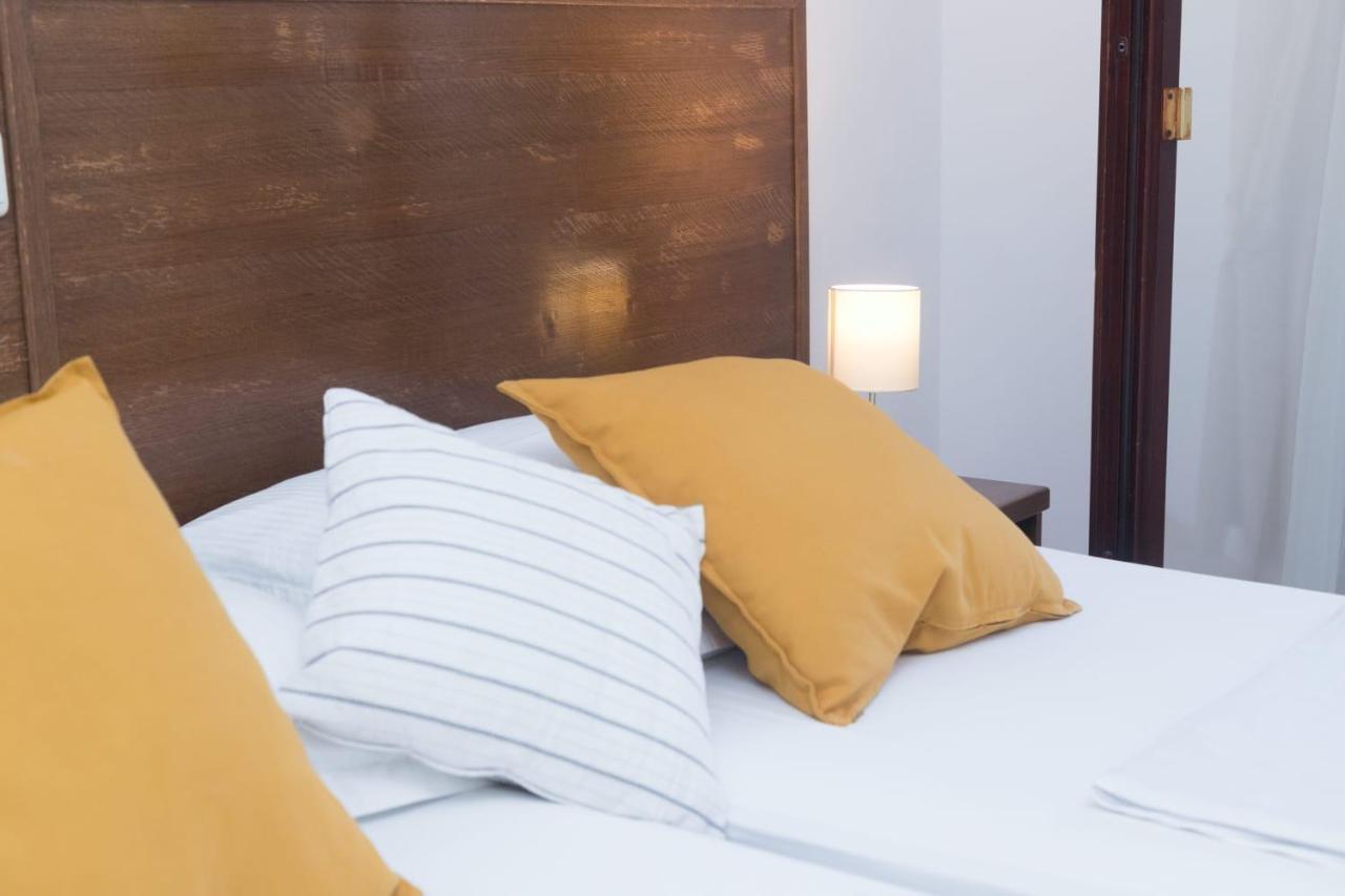 Mb Pag Bed&Breakfast Pag Town Eksteriør bilde